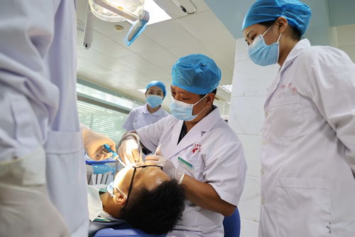 桂林醫(yī)學(xué)院附屬口腔醫(yī)院樂(lè)群門(mén)診推出午間夜間門(mén)診，拓展便民口腔診療服務(wù)